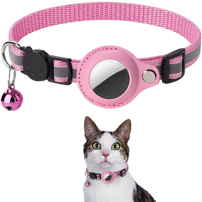 Cat wearing the Find My Pet breakaway tracker collar